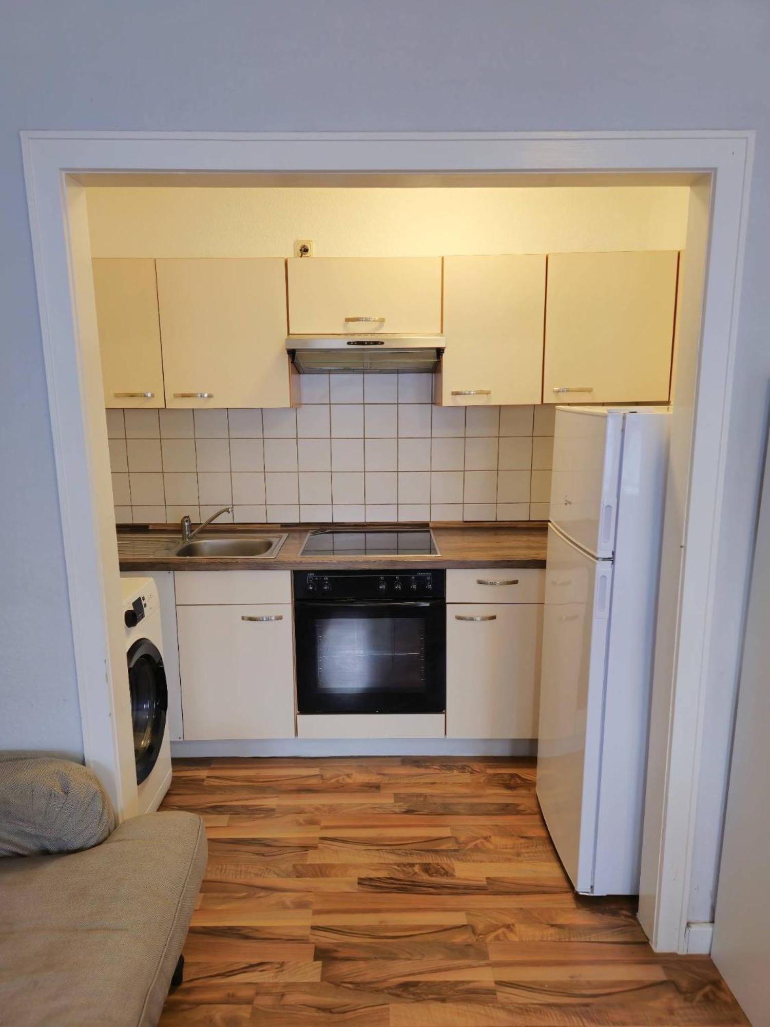 1,5-Zimmer Apartment Mit Balkon Am Hauptbahnhof Neumünster Exterior foto